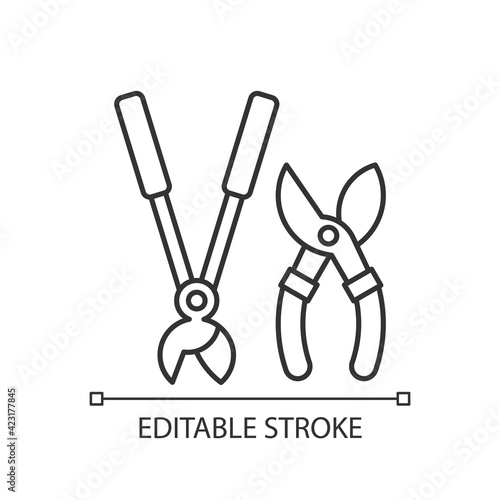 Garden secateurs linear icon. Bypass loppers. Hedge trimmers. Pruning trees, shrubs and shears. Thin line customizable illustration. Contour symbol. Vector isolated outline drawing. Editable stroke