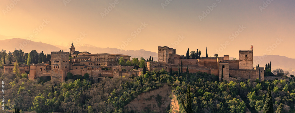 Naklejka premium dawn in Alhambra Granada Spain