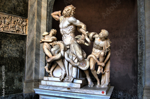 
Main monuments and points of interest in the city of Rome (Italy). Vatican. Vatican Museums. Laocoon.