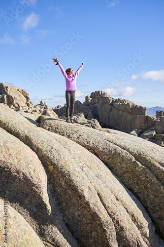 walking beetwen mountains of the cabrera 