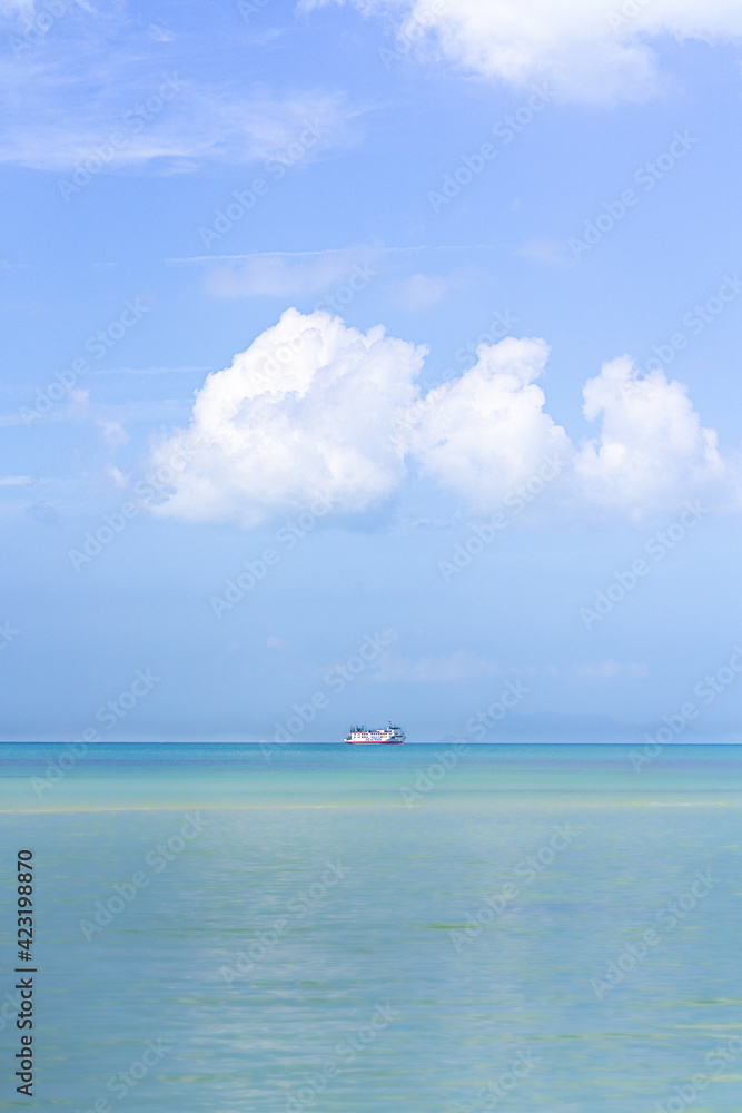 Obraz premium A ferry boat near Samui island