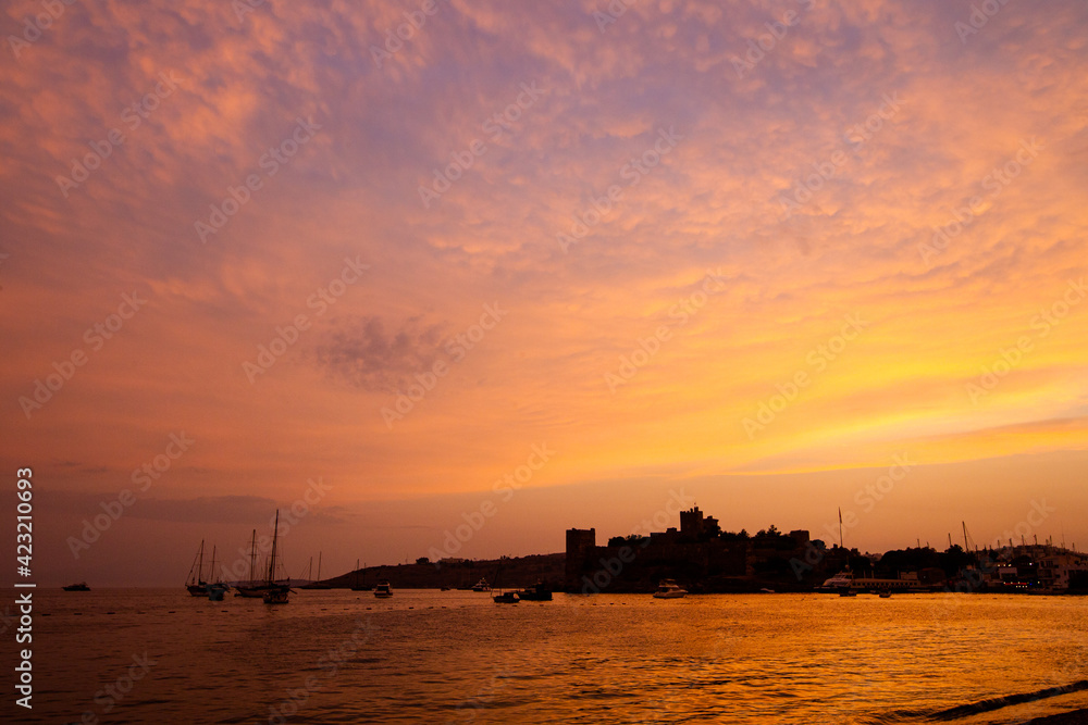 Fototapeta premium Bodrum Castle silhouette at sunset