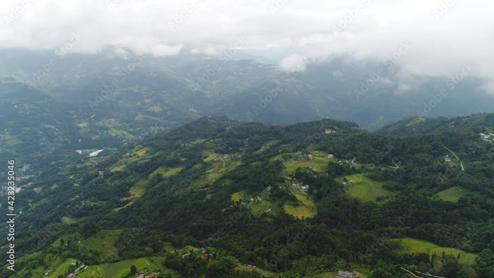 Région du monastère de Rumtek dans le Sikkim en Inde vue du ciel Région du monastère de Rumtek dans le Sikkim en Inde vue du ciel