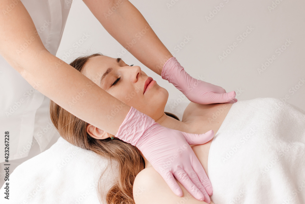 Obraz premium woman getting massage