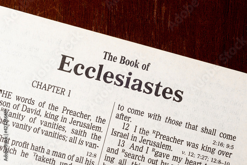 Bild auf Leinwand Ecclesiastes Title Page Close-up