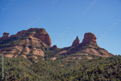 sedona red rocks and vistas