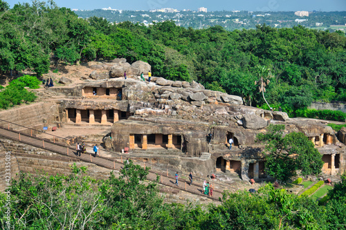Fotografia Bhubaneshwar, Odisha / India -  Udayagiri and Khandagiri Caves are partially nat
