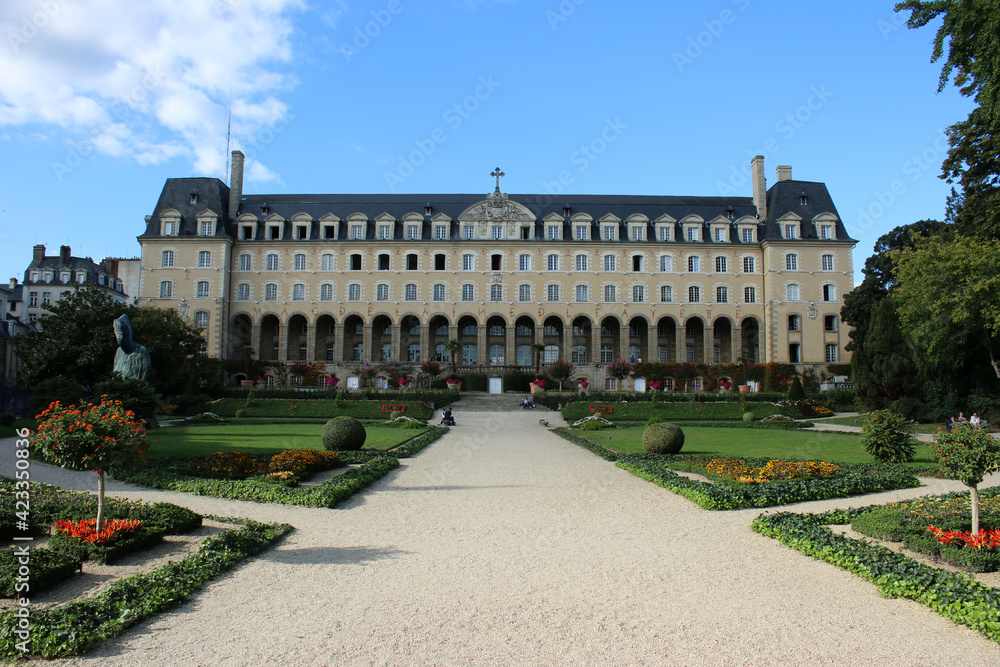 Rennes  - Palais Saint Georges