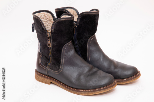 Women's black boots for autumn