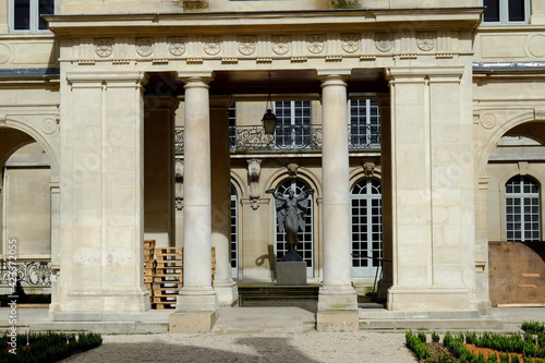The forecourt of the Carnavalet museum in Paris. photo