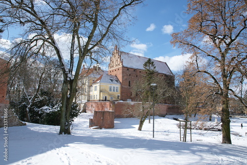 Olsztyn. Zamek Kapituły Warmińskiej. Zima. Polska - Mazury - Warmia. © Rafa