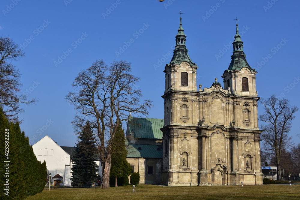 Archiopactwo Ojców Cystersów i Kościół Wincentego Kadłubka w Jędrzejowie w Małopolsce, Najstarszy Klasztor Cysterski w Polsce,
