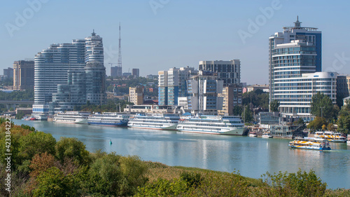 Картината върху платно View of modern buildings on Don river embankment