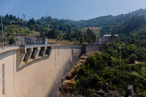 Empty side of the dam of Salamonde, Gerês