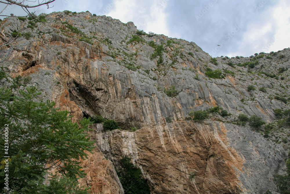 Situated below a massive cliff at the source of the Buna River, Blagaj tekija represents an Ottoman religious structure--one that is still used by monks--in a Mediterranean setting. Situated below a massive cliff at the source of the Buna River, Blagaj tekija represents an Ottoman religious structure--one that is still used by monks--in a Mediterranean setting.