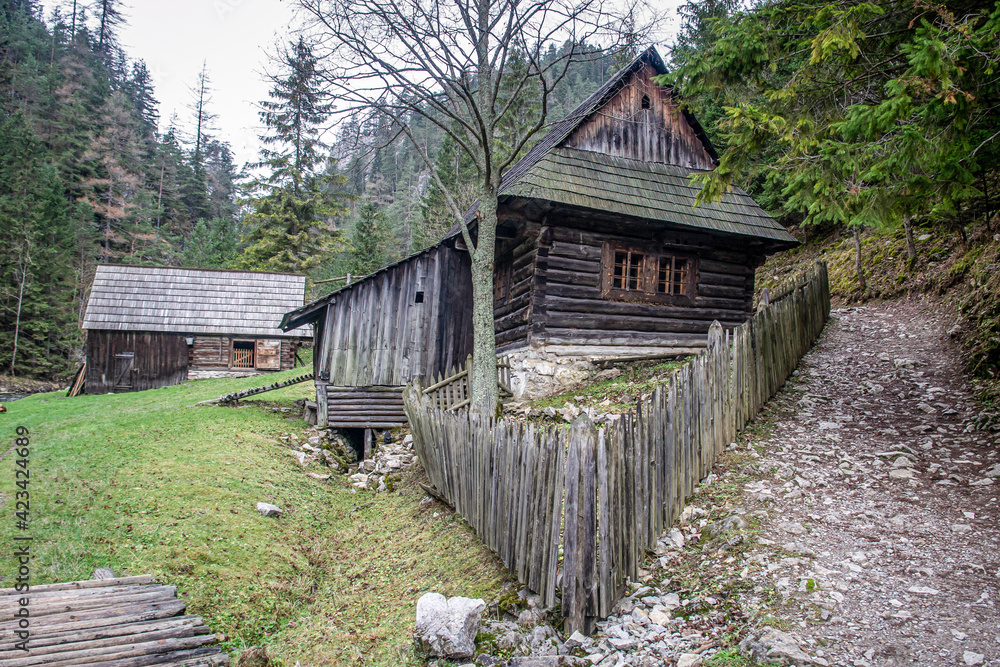 Dolina Kwaczańska, młyny, skansen, Słowacja