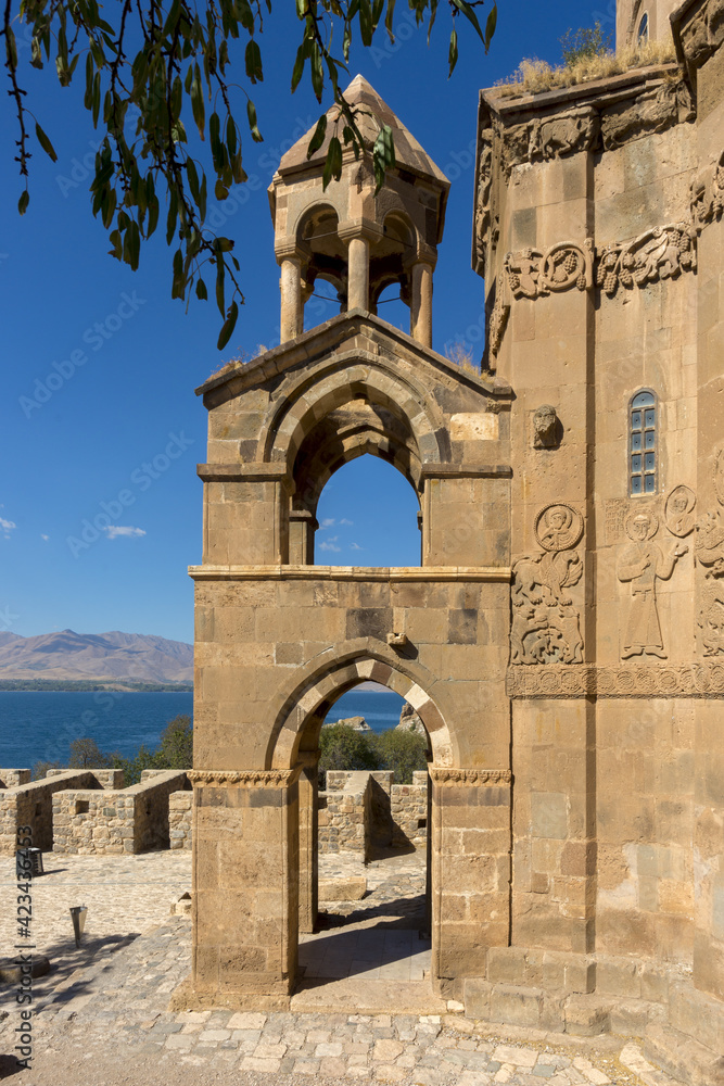 TThe Church of the Holy Cross or Holy Cross Cathedral on Akdamar Island was built by architect Manuel in 915-921 to house part of King Gagik I's True Cross.