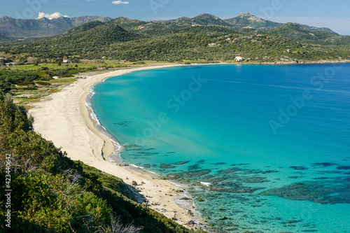 La plage de Losari, en Haute-Corse photo