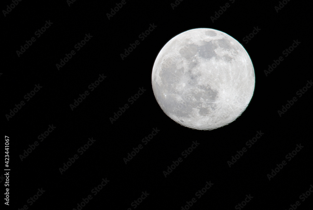 Obraz premium fullmoon with a black background