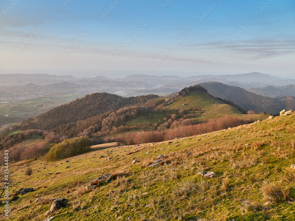 Fototapeta premium Paisajes desde el monte Adarra
