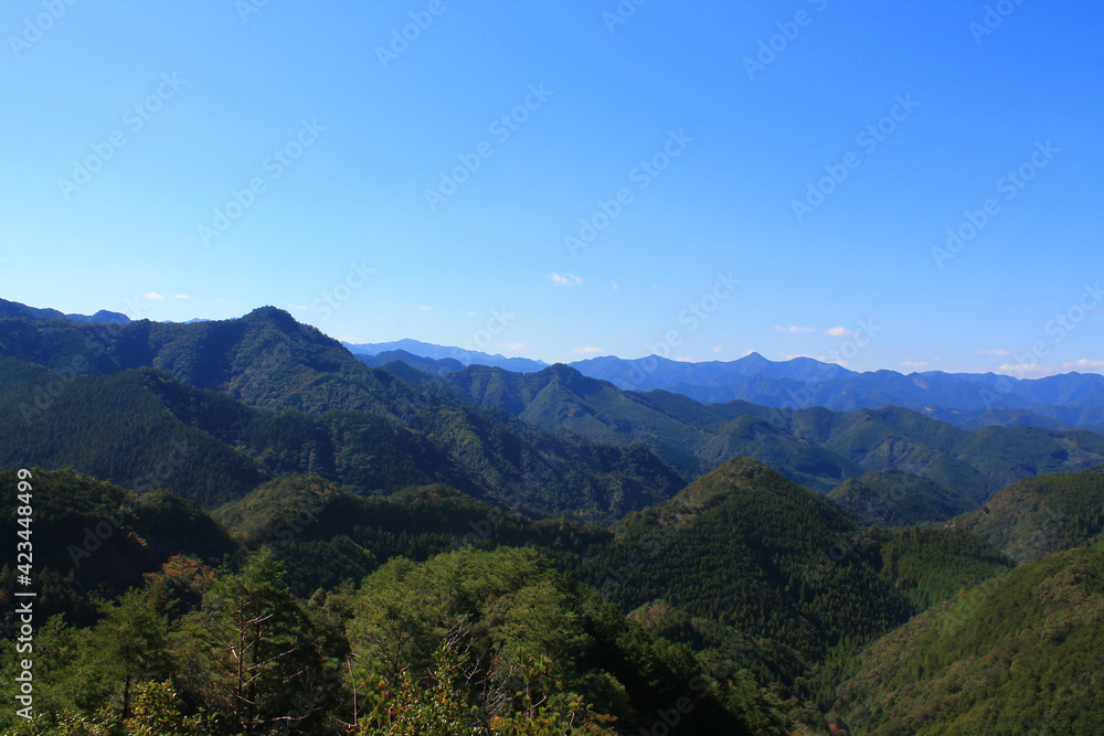 Hiking the Japanese Kumano Kodo Pilgrimage Trail - Nakahechi Route (熊野古道 - 中辺路コース) | Views along the trail