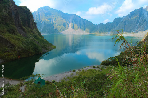 Fototapeta Naklejka Na Ścianę i Meble -  Pinatubo volcano crater lake. Luzon island, Philippines.