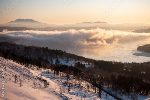 冬の美幌町 美幌峠の早朝の風景 © TATSUYA UEDA