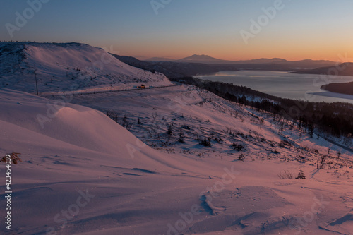 冬の美幌町 夜明け前の美幌峠の風景
