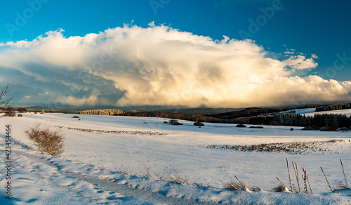 Gewitterwolken in der Rh  n