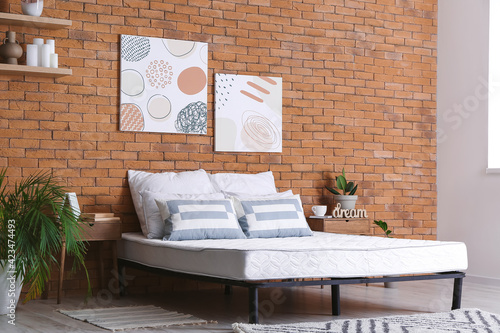 Bed with comfortable orthop...