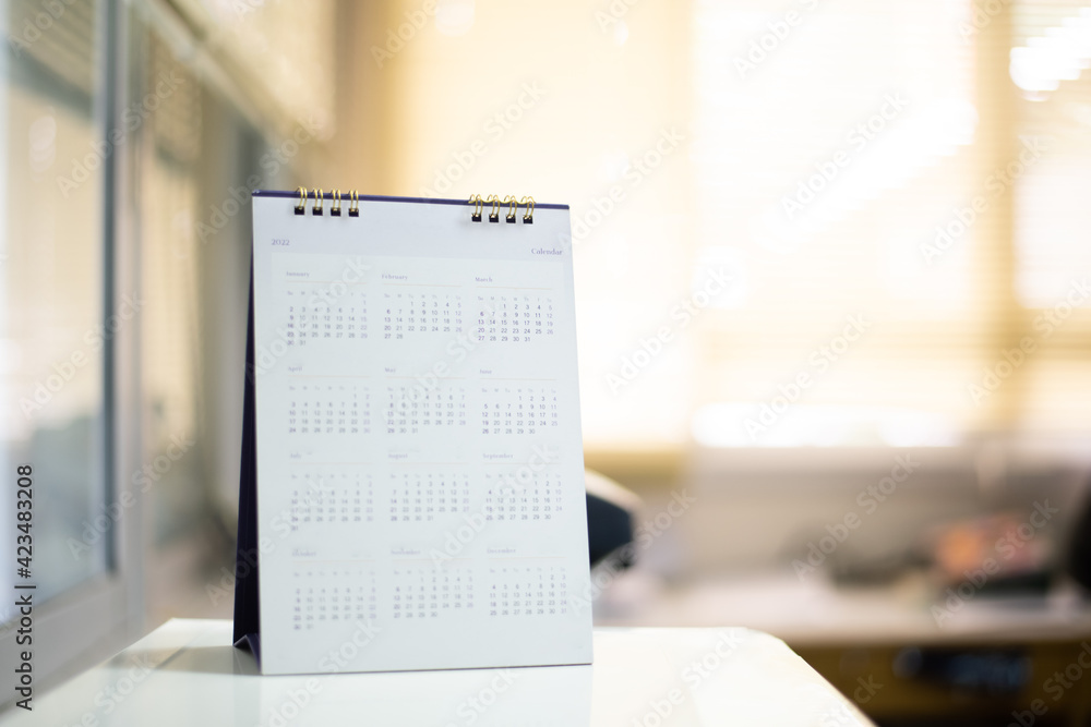 Obraz premium Blurred calendar on white tone.