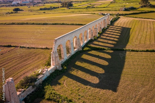 Fotografi Aerial view of the Gozo Aqueduct