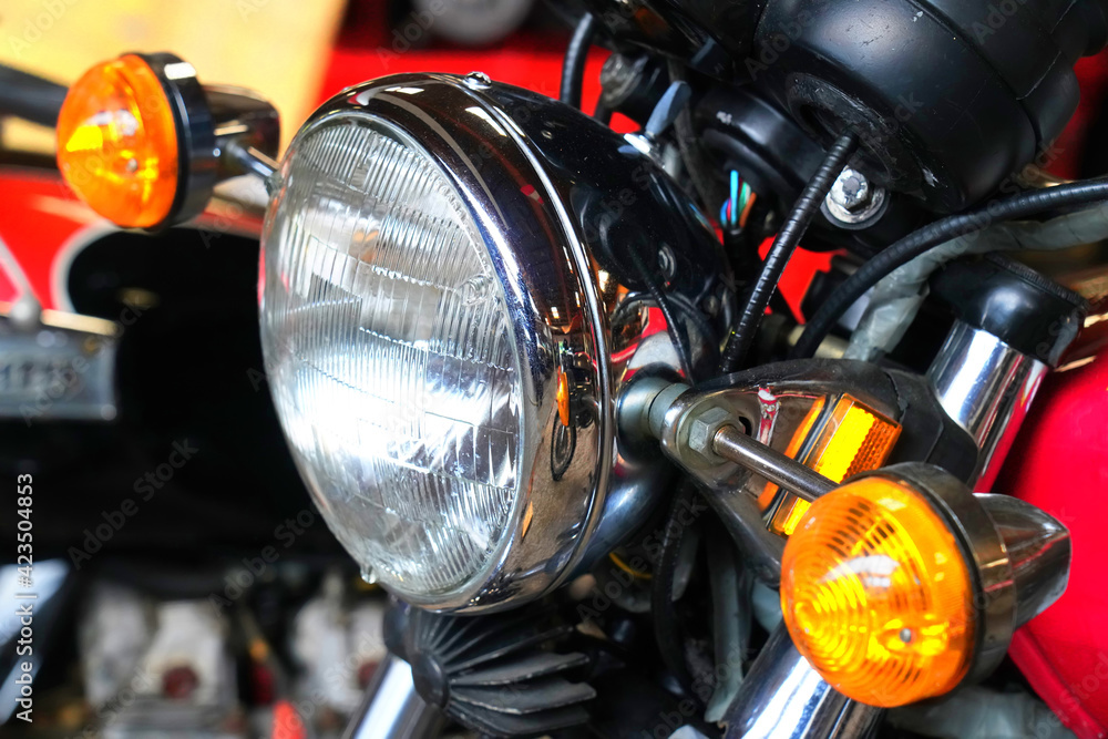 Fototapeta premium Motorrad Lenker und Scheinwerfer