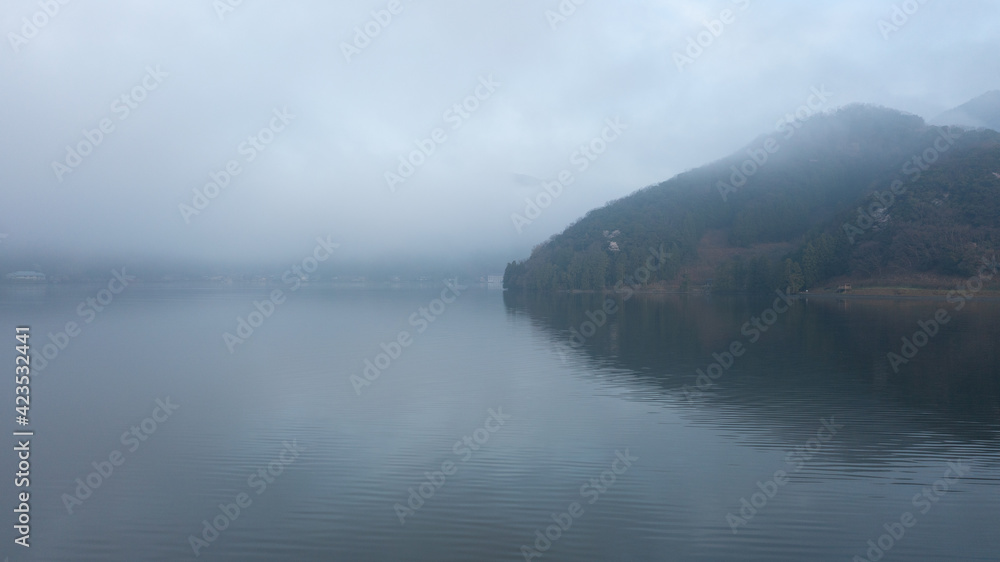 福井県三方五湖からの霧の景色 ドローン空撮 福井県三方五湖からの霧の景色 ドローン空撮