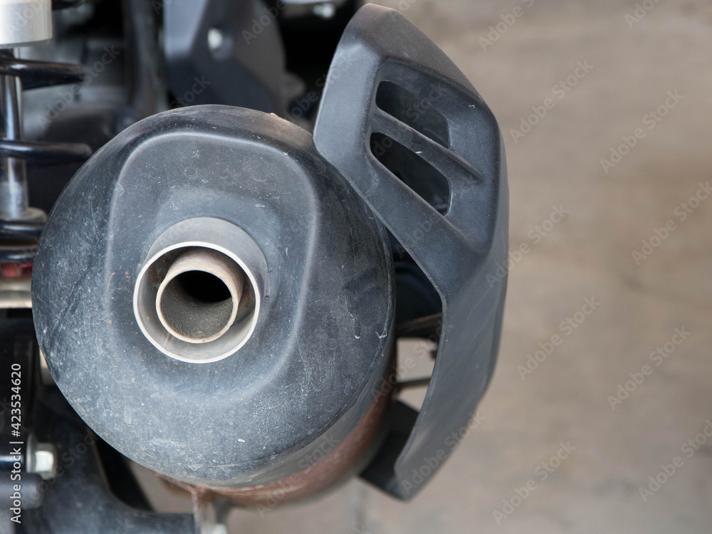 Muffler exhaust, motorcycle exhaust Is a component of that motorcycle It is important to reduce the operating noise of the engine. Muffler exhaust, motorcycle exhaust Is a component of that motorcycle It is important to reduce the operating noise of the engine.