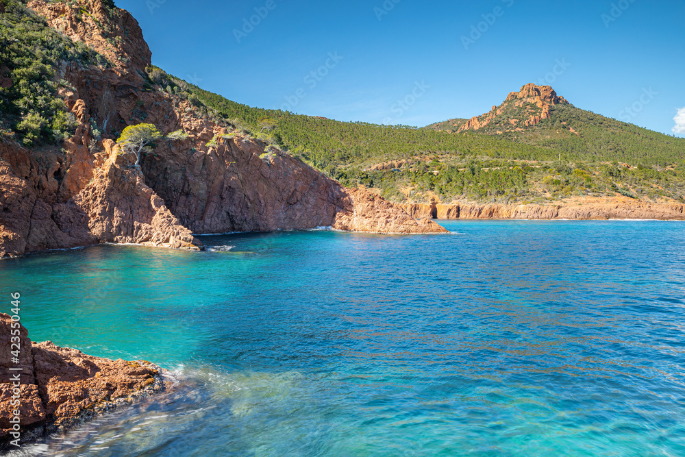 criques du Massif de l'Esterel en Mer Méditerranée , France Stock Photo — free download