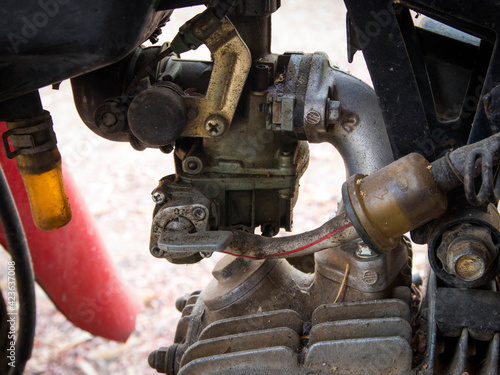 The fuel tap  of a 4-stroke motorcycle  transports fuel into the engine system. Oil from the tank to the carburetor In addition  the fuel tap can trap sludge and water mixed with the fuel.