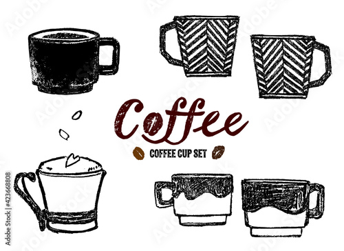 様々なデザインのコーヒーカップの手描きイラストセット。