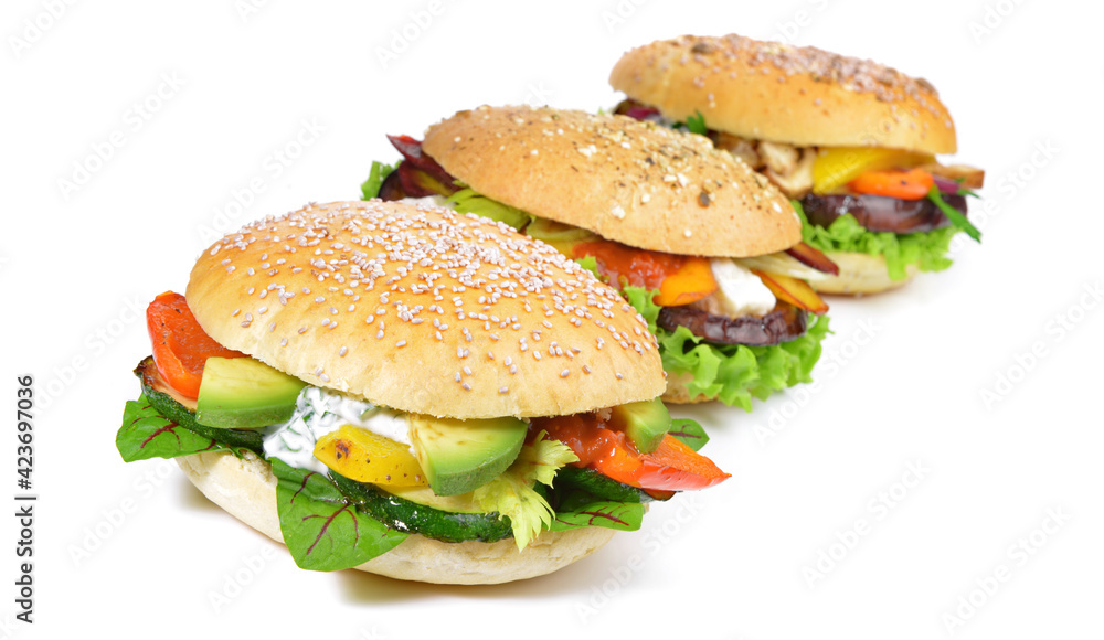 Vegetarische Hamburger mit Gemüse Freisteller - Fast Food fleischlos Vegetarische Hamburger mit Gemüse Freisteller - Fast Food fleischlos