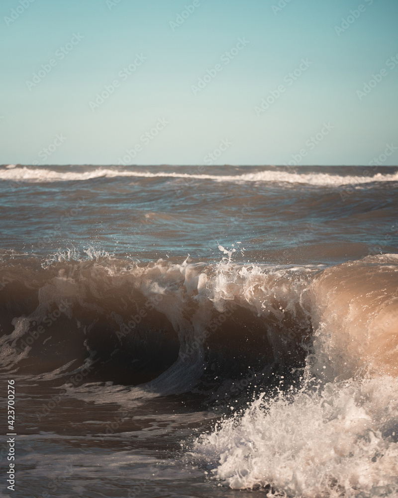 Obraz premium colorful wawes of the ocean