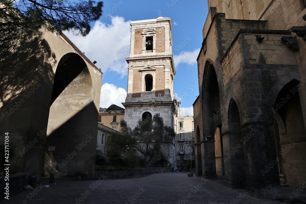 Napoli – Cortile della Chiesa di Santa Chiara