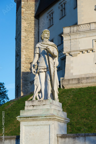Εκτύπωση καμβά Sculpture of the famous person Gaston Febus Pau France