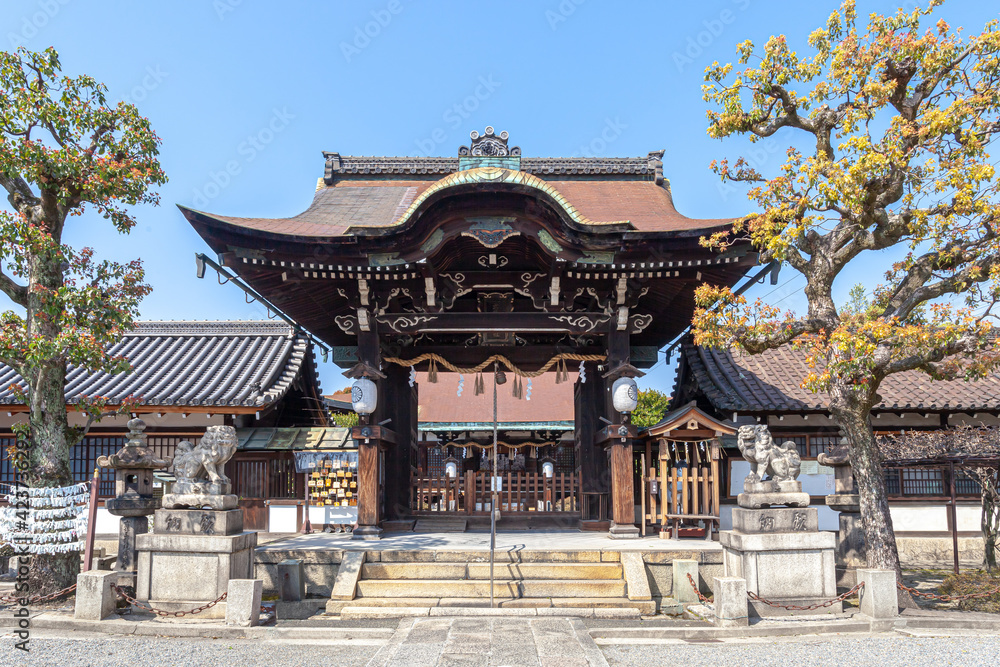 春の六孫王神社