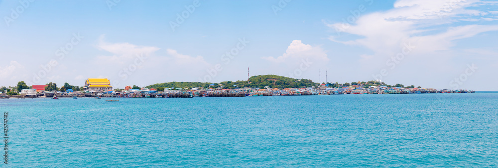 Φωτογραφία Panorama photo of Boat or ship at dock of Sattahip Chonburi, Thailand