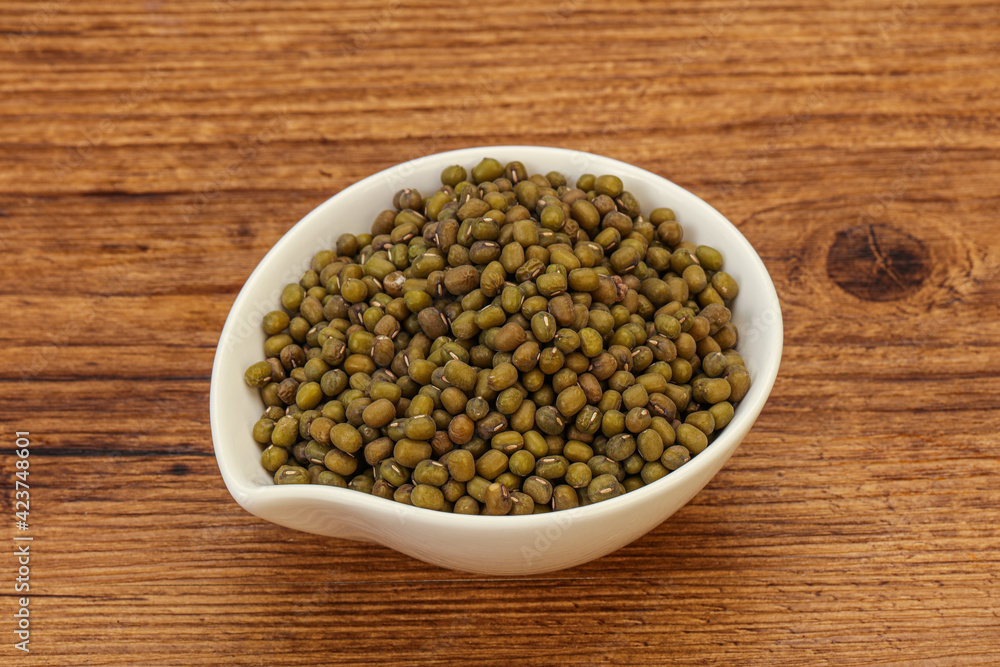 Vegetarian cuisine - dry green lentil Vegetarian cuisine - dry green lentil