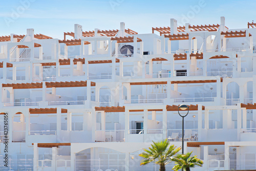 Exterior view of apartments in Spain. © Canvas Alchemy