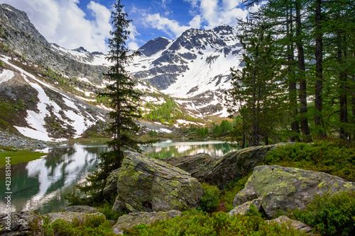 Veduta del lago d'Arpy. La Thuile, Italy