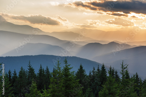 Beautiful summer landscapes of the Ukrainian Carpathian mountains © reme80