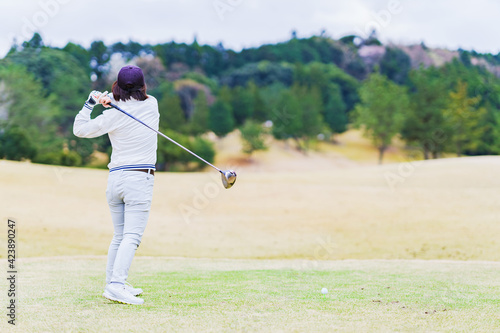 Japanese senior woman play golf