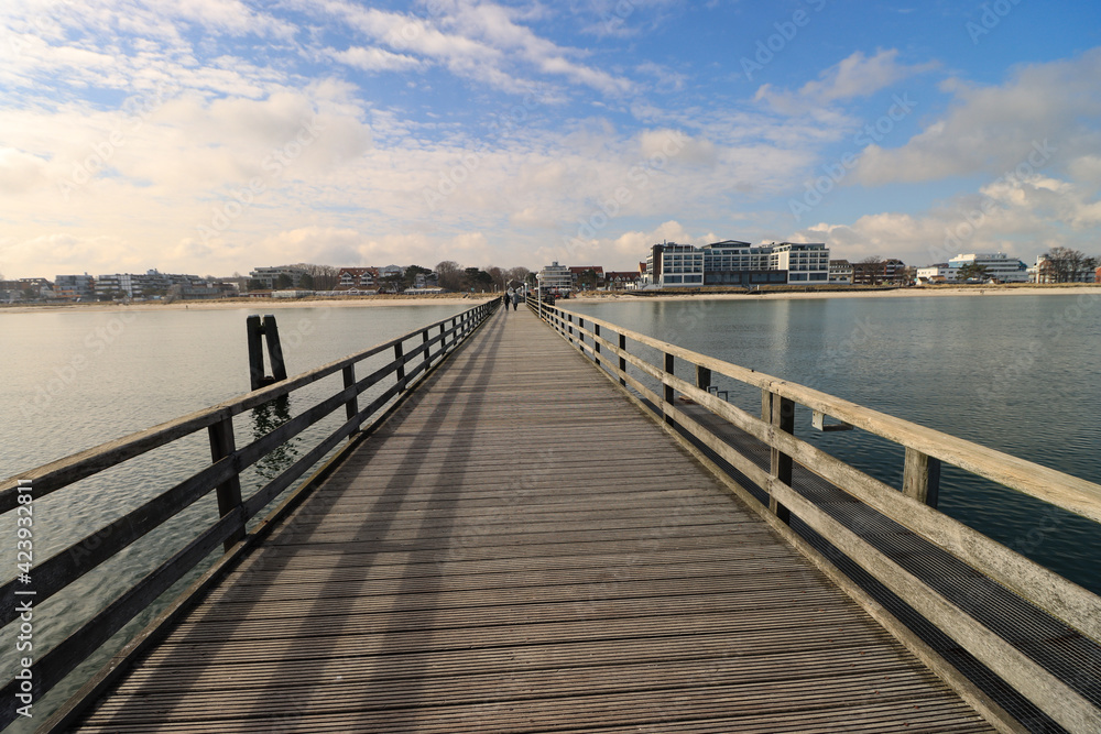 Ostseeheilbad Scharbeutz; Panorama von der Seebrücke Ostseeheilbad Scharbeutz; Panorama von der Seebrücke